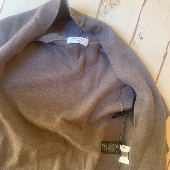 Long babaton wrap cardigan. Slight pilling can be easily shaved off - Picture 2 of 2